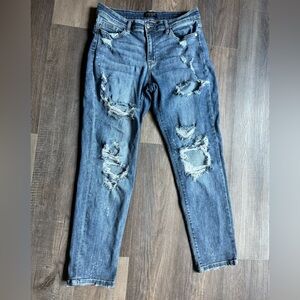 Judy Blue Ripped Ankle Jeans in Dark Blue